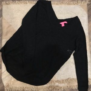 Black long sleeve shirt